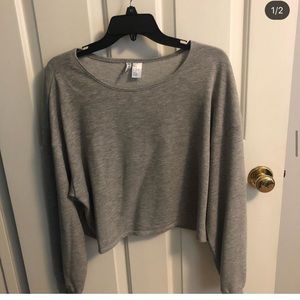 H&M cropped sweatshirt